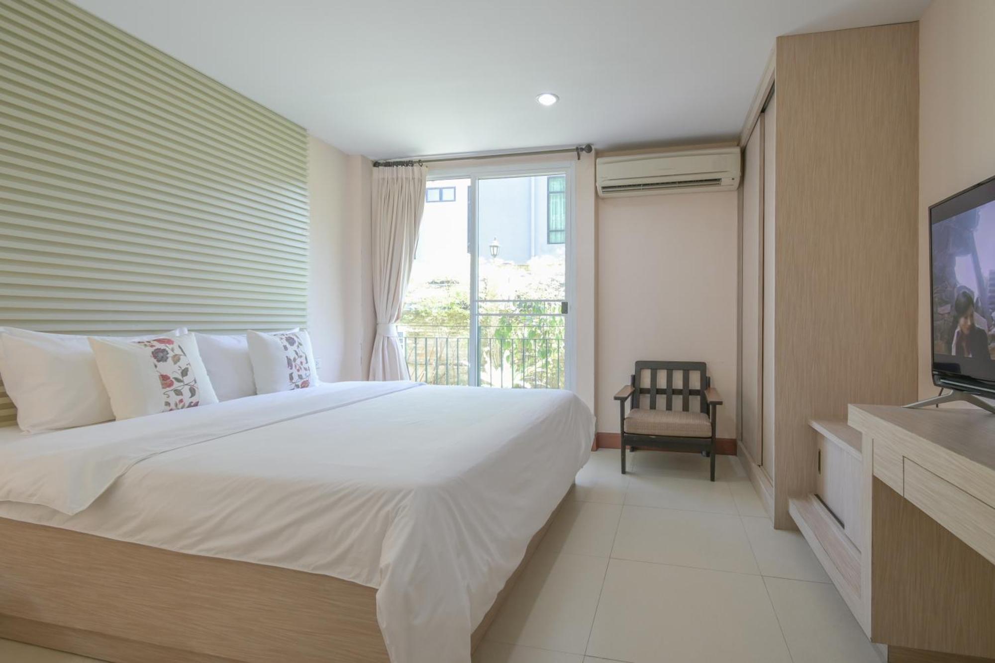 Shamrock Hotel 3*